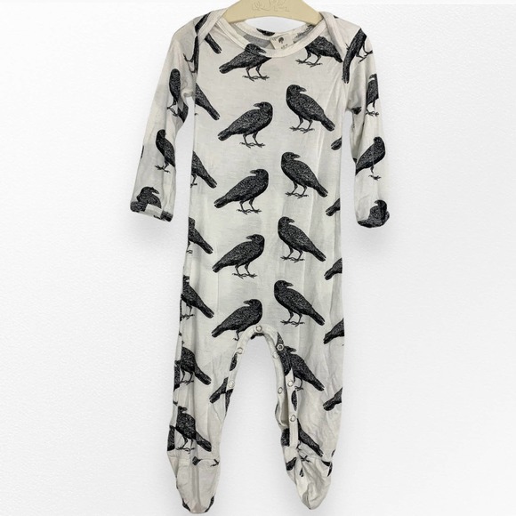 Kate Quinn Other - Kate Quinn Bamboo Viscose Footies Pajamas size 6-9 Month Ravens Crows Halloween